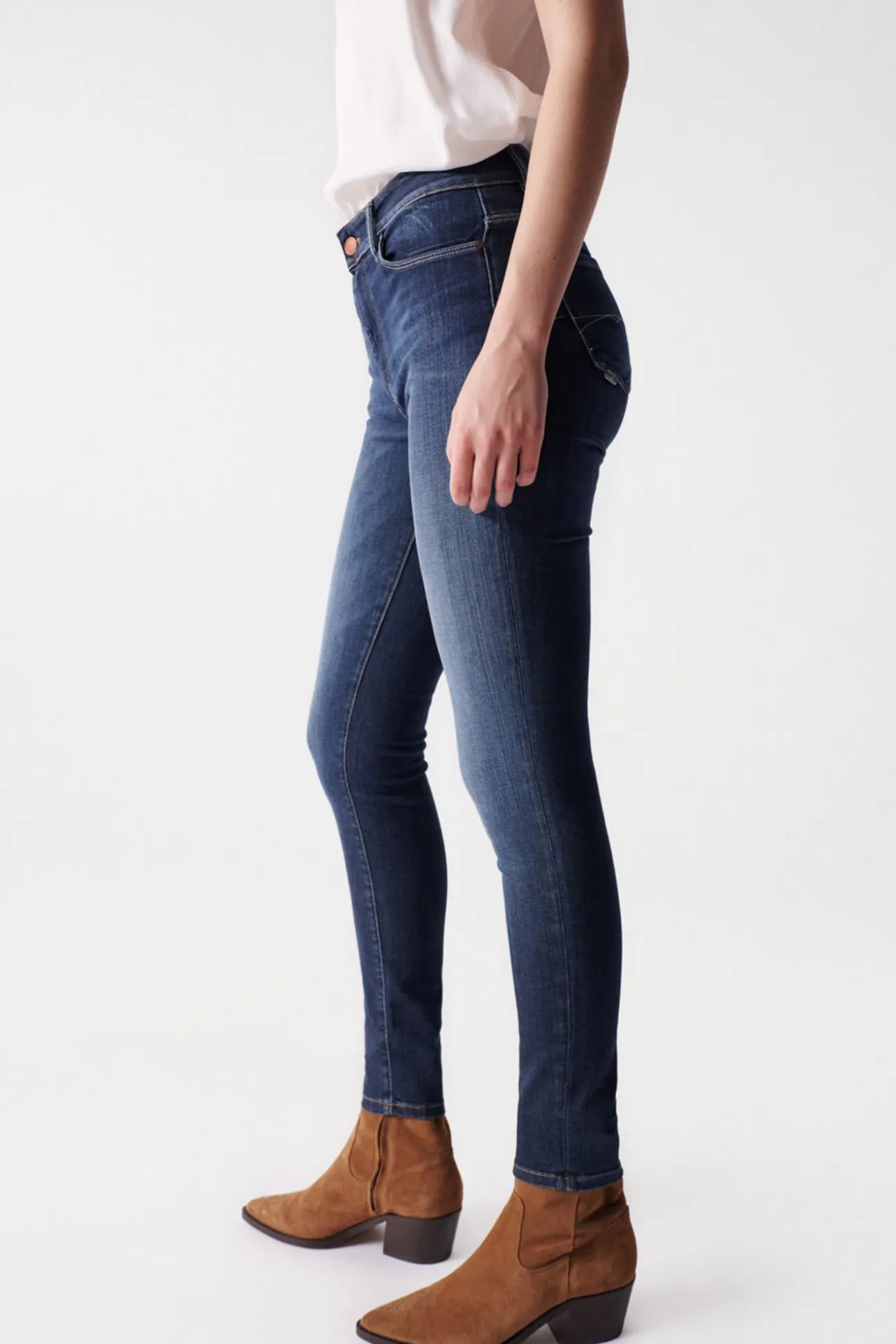 Vaqueros destiny push up skinny con lavado oscuro