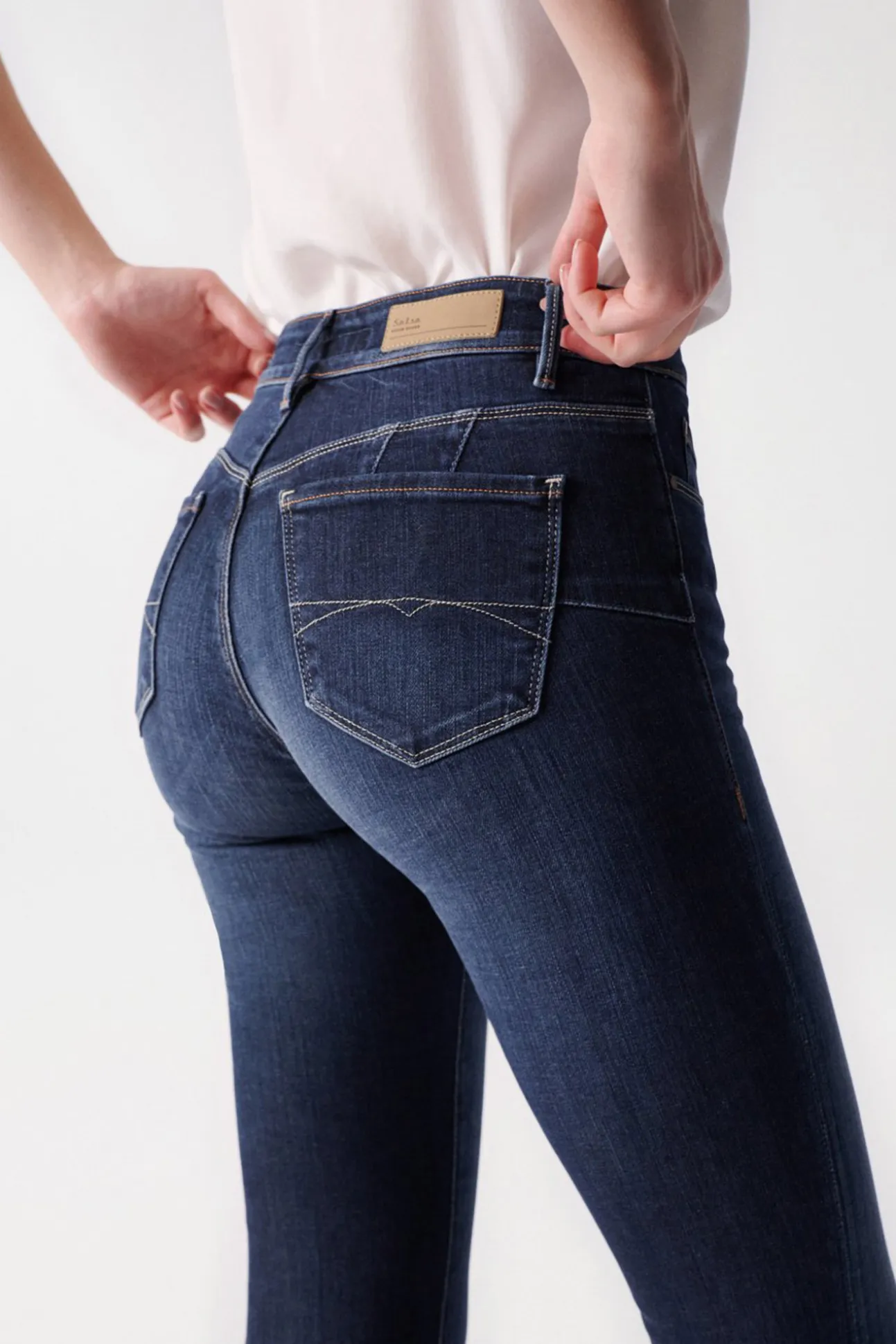 Vaqueros destiny push up skinny con lavado oscuro