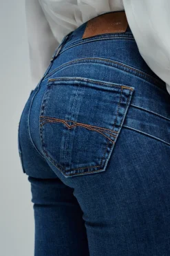 Vaqueros secret slim básicos