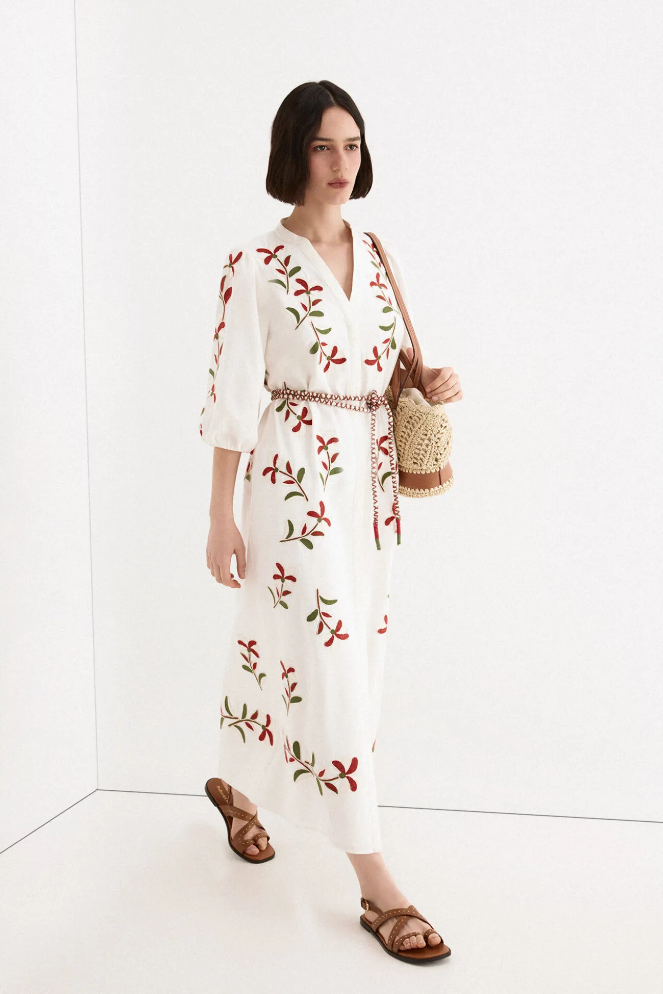 Vestido camisero bordado