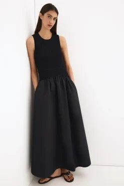 Vestido combinado con cuerpo de punto