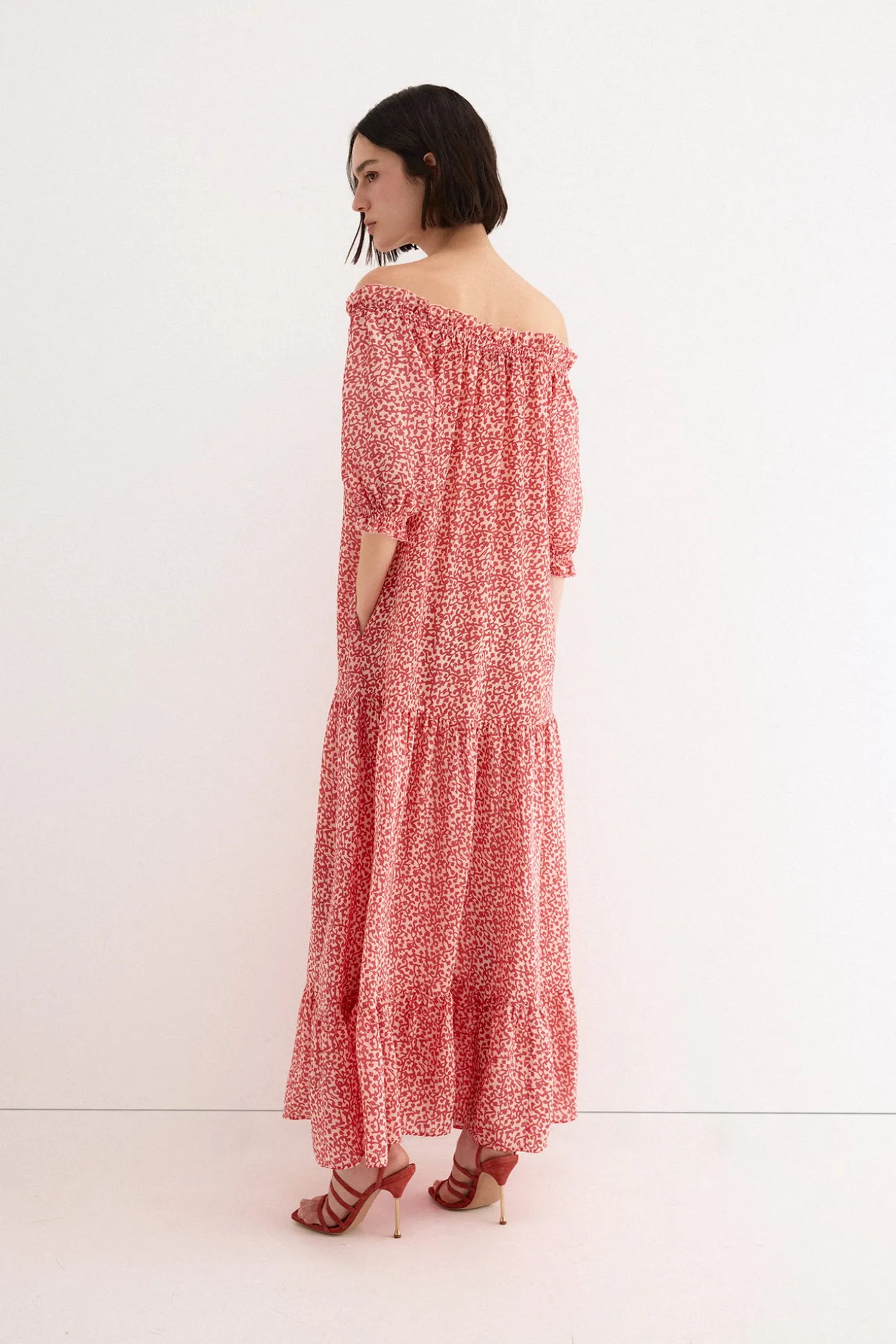 Vestido con lazada contraste