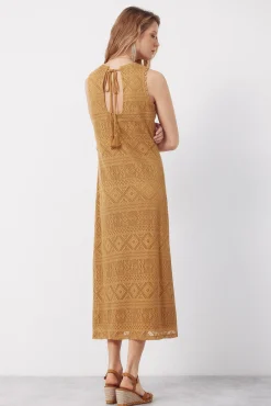 Vestido crochet mostaza