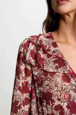 Vestido de gasa con cuello en v