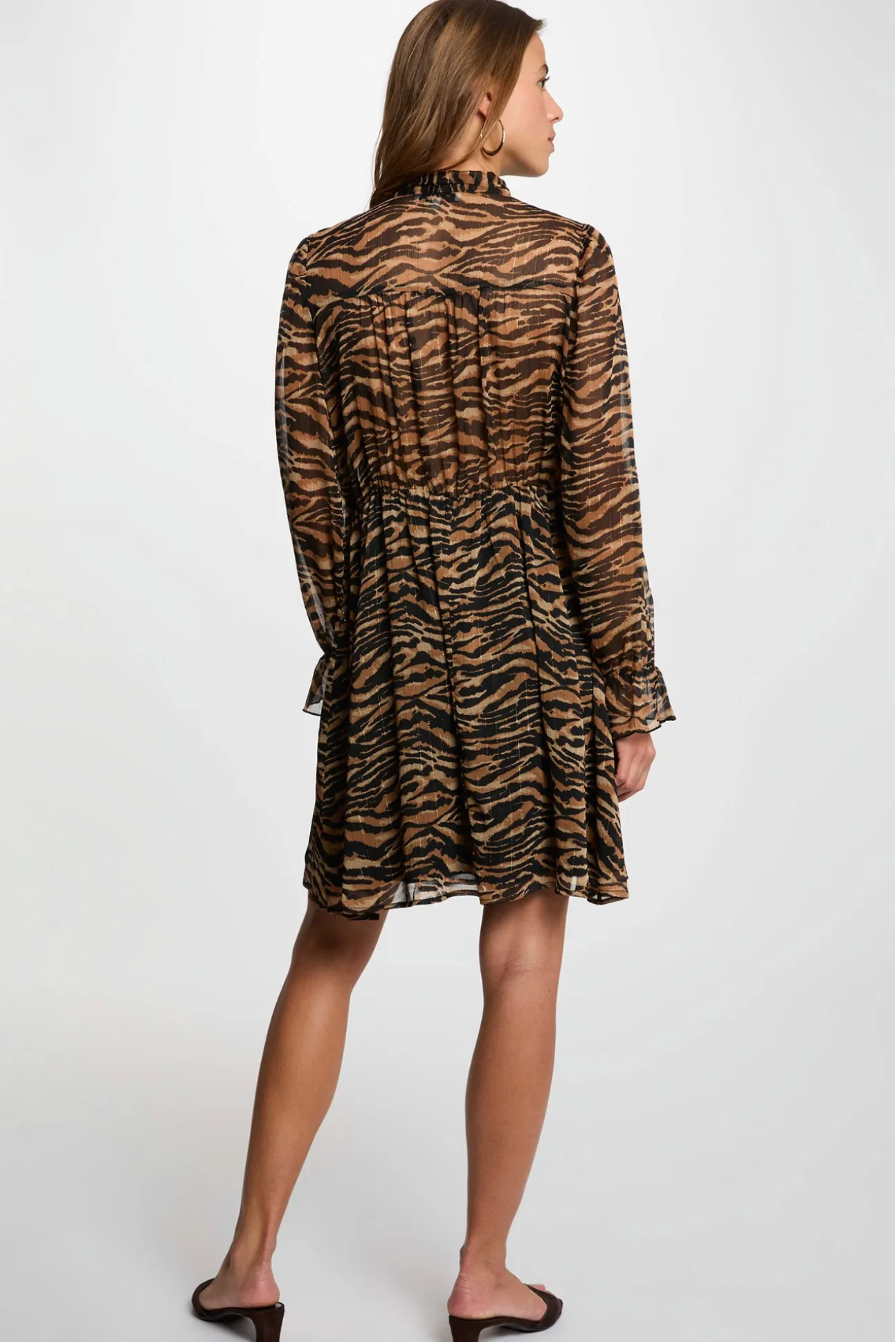Vestido de gasa cuello lazado