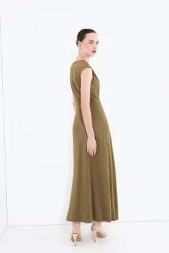 Vestido entallado frunces sin mangas
