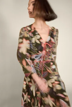 Vestido estampado con cenefa