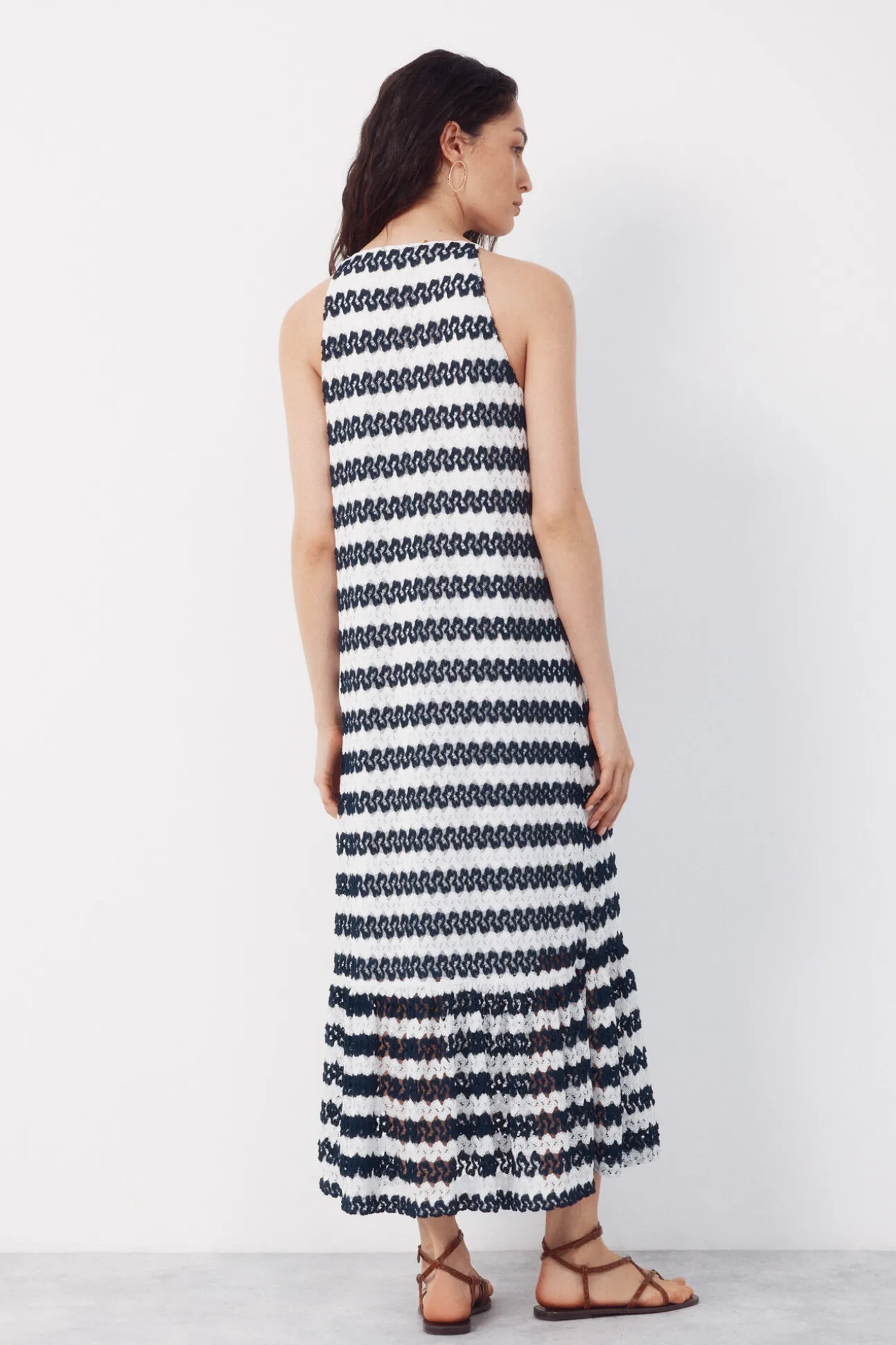 Vestido halter estructura