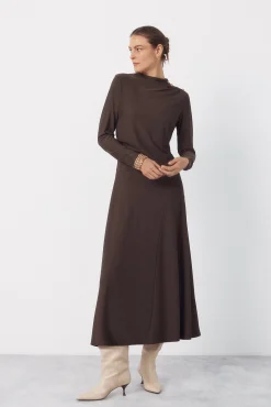 Vestido largo botones dorados