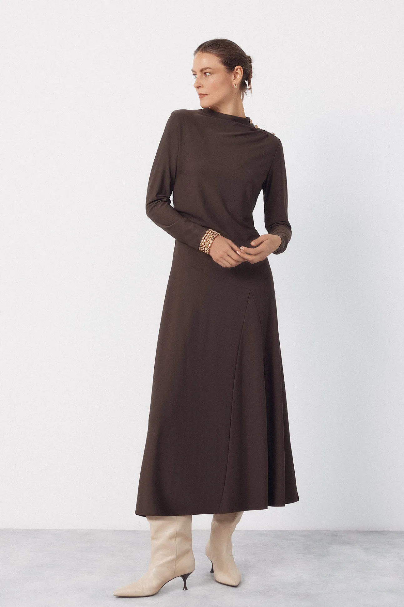 Vestido largo botones dorados