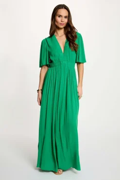 Vestido largo con cuello en V