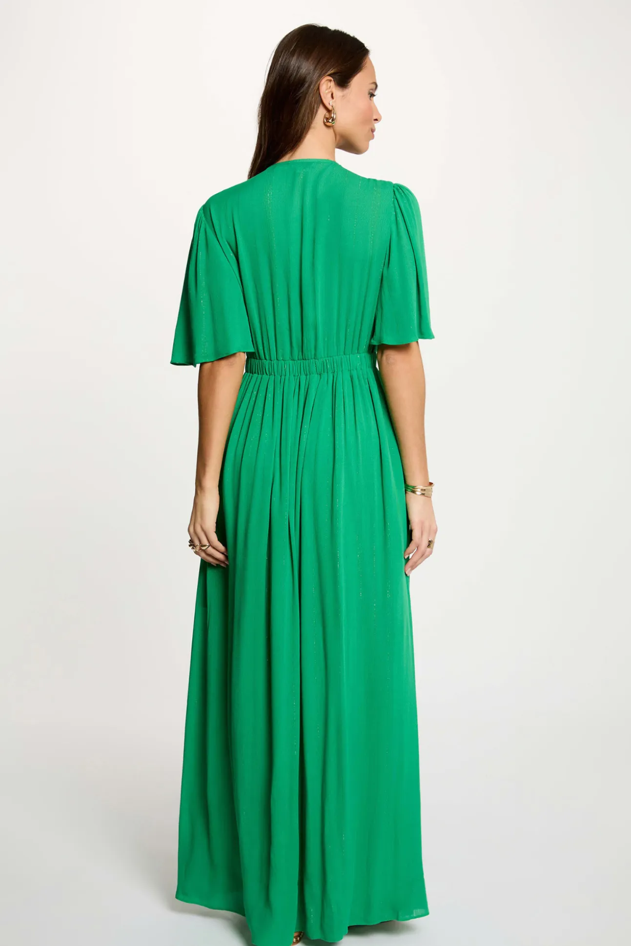 Vestido largo con cuello en V