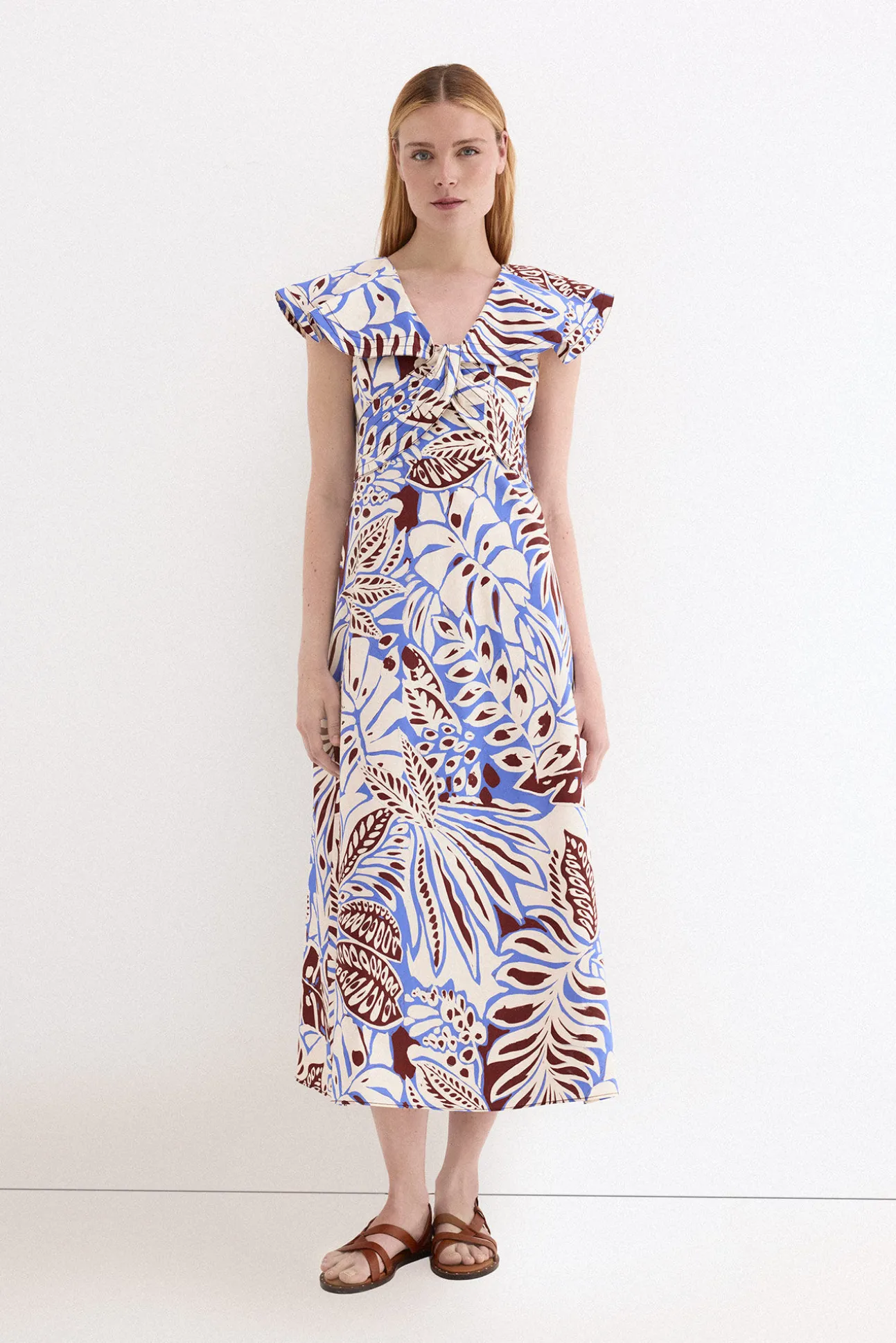 Vestido midi volantes