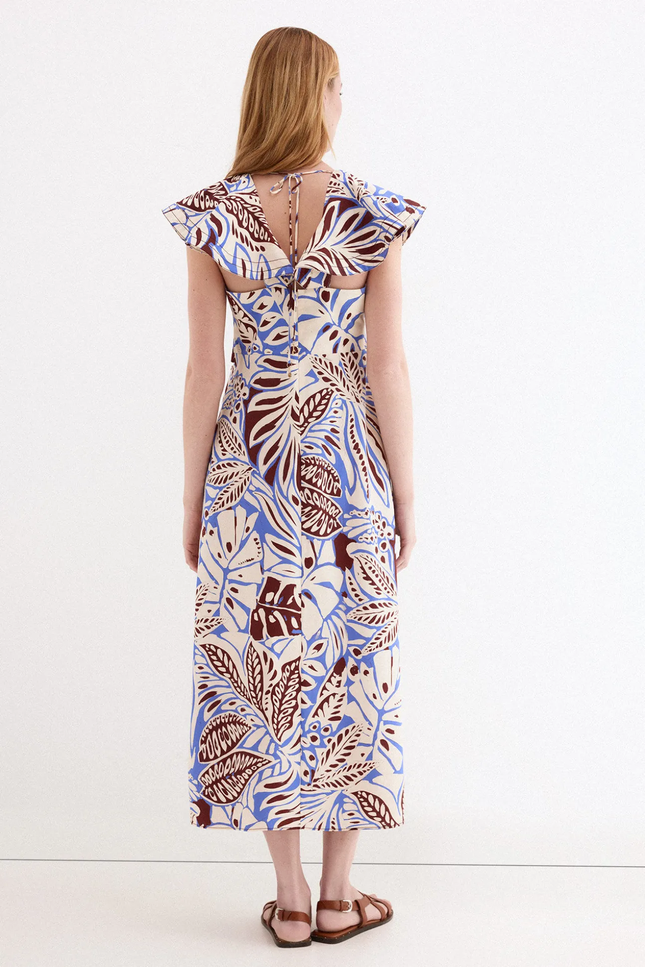 Vestido midi volantes