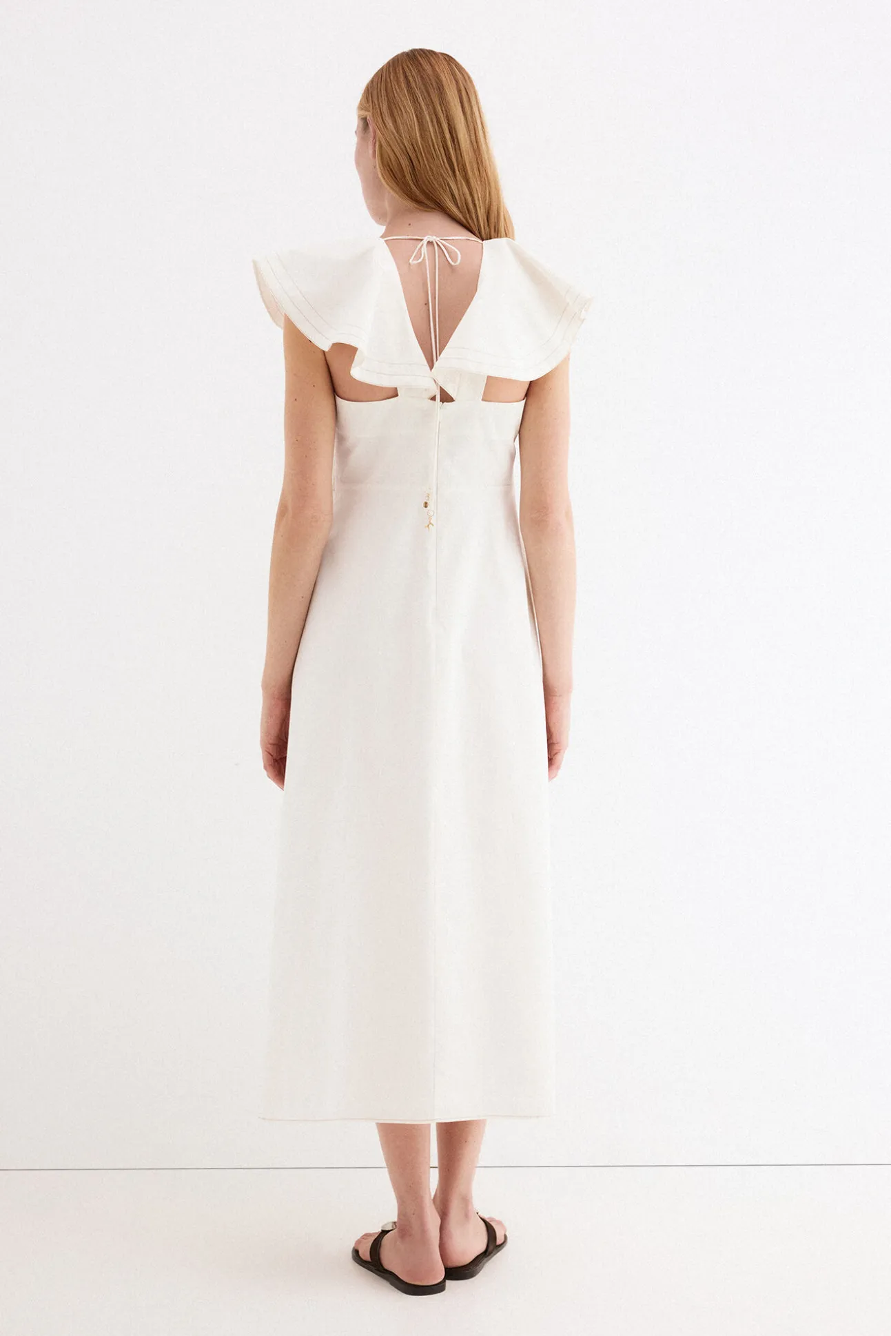 Vestido midi volantes