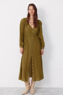 Vestido pico cordón