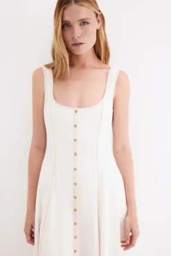 Vestido sin mangas detalle botones