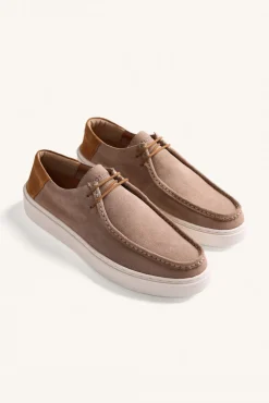 Zapatillas estilo wallabees