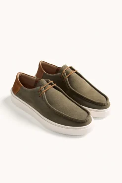 Zapatillas estilo wallabees